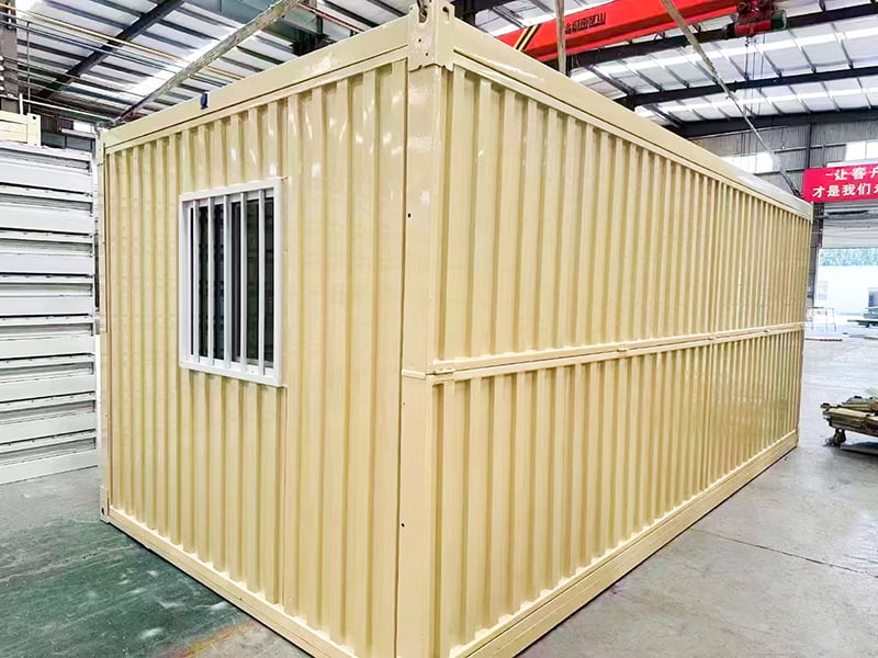 Malaking Corrugated Folding Container Room