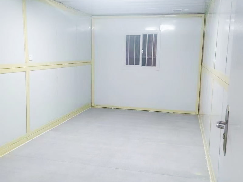 Malaking Corrugated Folding Container Room