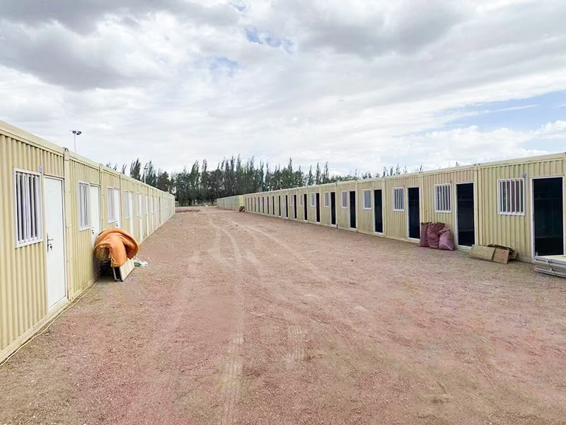 Malaking Corrugated Folding Container Room